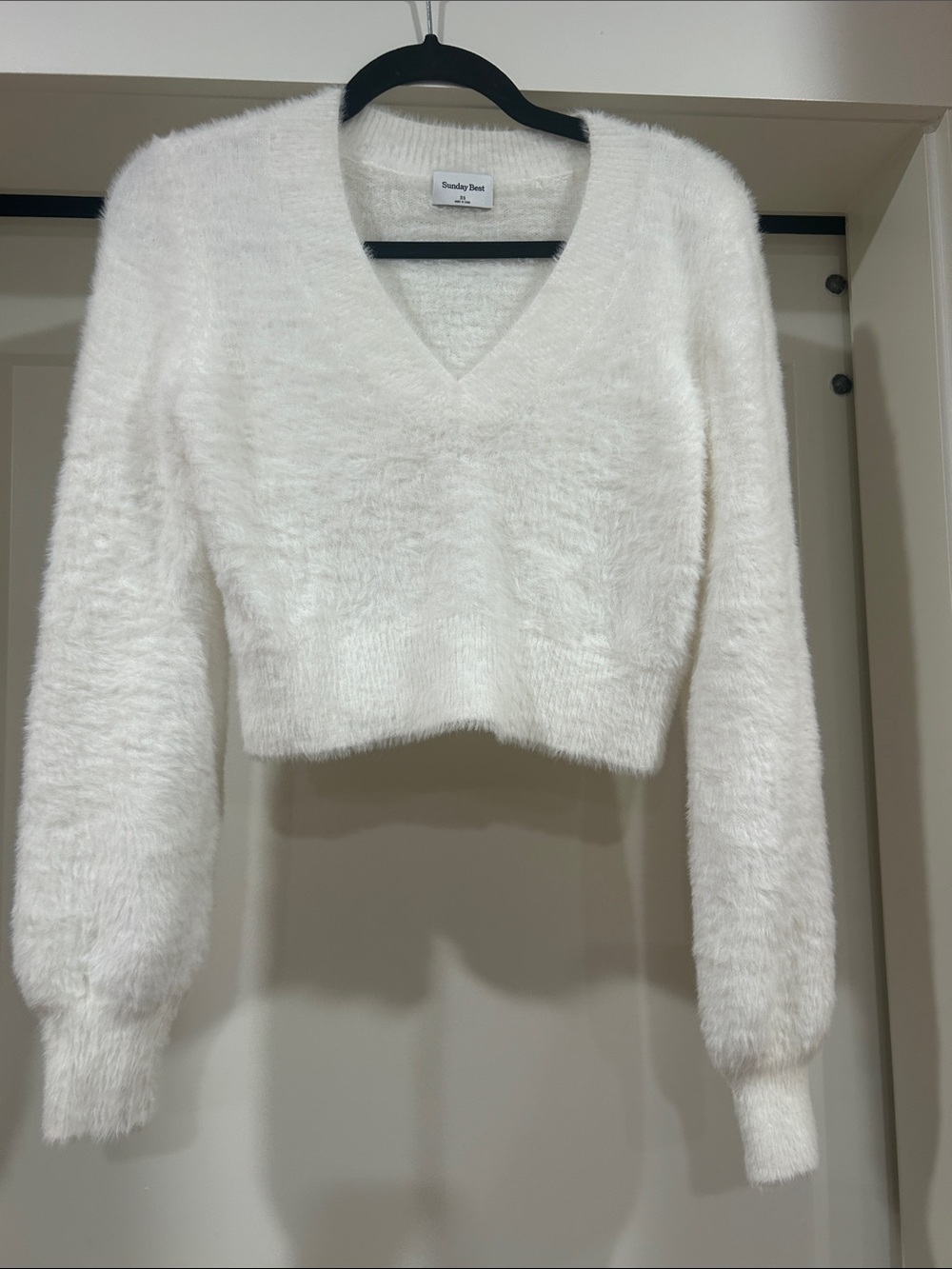 Aritzia Sunday Best Kitten V neck  sweater - Picture 3 of 13